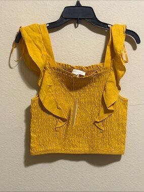 Monteau Los Angeles NWT Yellow Smocked Top Size Medium